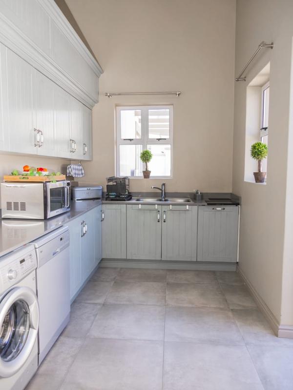4 Bedroom Property for Sale in Kingswood Golf Estate Western Cape